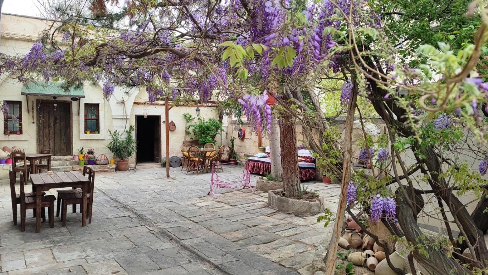 Armesos Cave Hotel Urgup Exterior photo